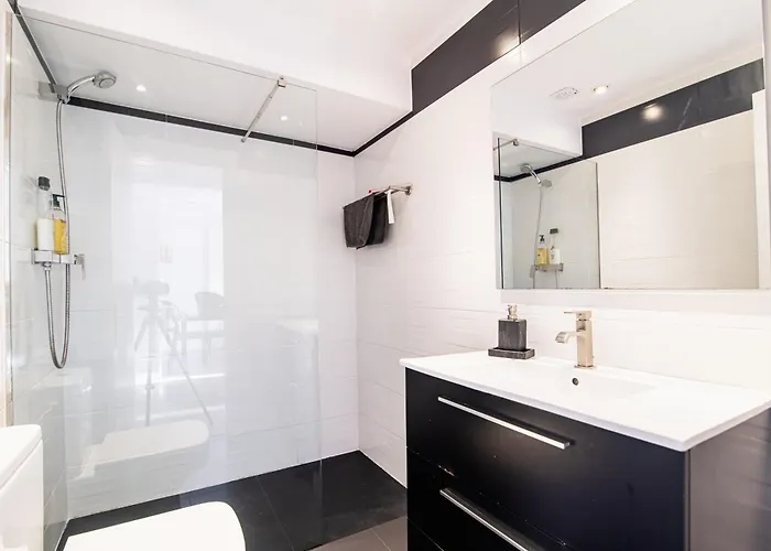 Apartment Amara Amonaren Etxea Free Wifi, Rooms, Rent Parking